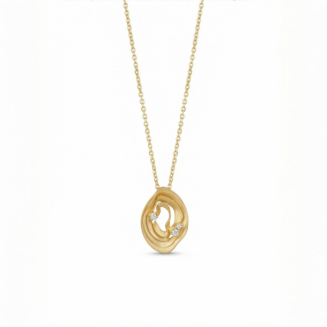 Sculpted Oval Gold Pendant Necklace