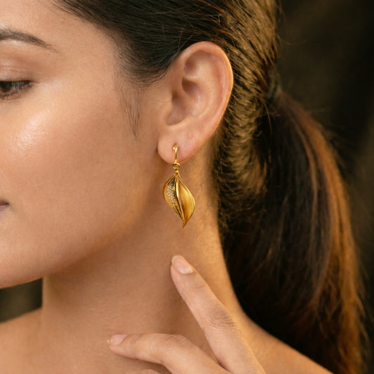 Twin Petal Flow Dangle Earrings